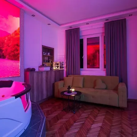 Hedonist-belgrade Nest *