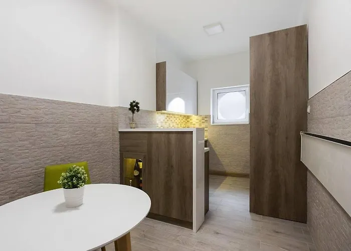 Hedonist-belgrade Nest * Belgrade